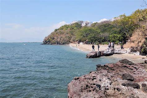 Pantai Tampora
