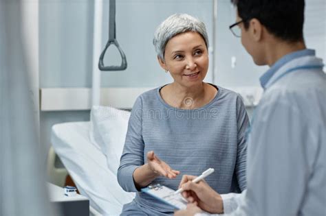 Patient asking doctor questions