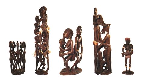 Patung Asmat