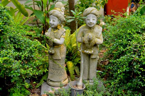 Patung Dekorasi