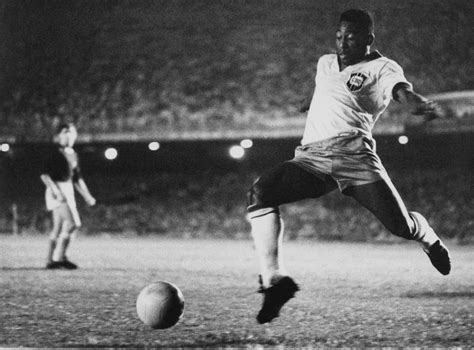 Pele Playing Career