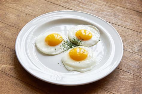 Plate of eggs
