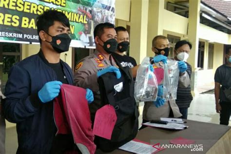 Polisi Tembak Jurnalis