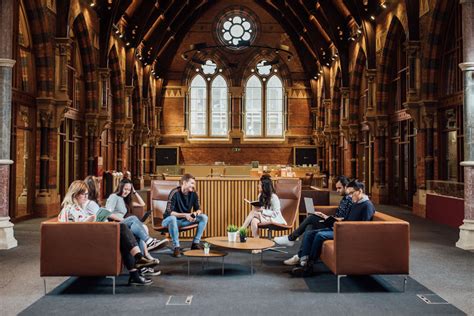 Queen's University Belfast Course Catalog