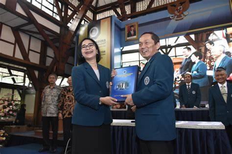 Rektor ITB