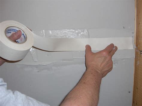 Removing Old Tape and Joint Compound from Drywall
