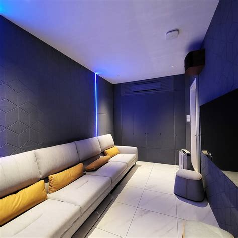Ruang Karaoke Modern Minimalis