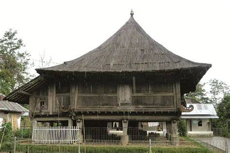 Rumah Adat Banten