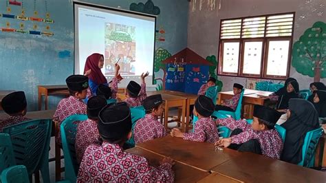 SDIT Students Learning