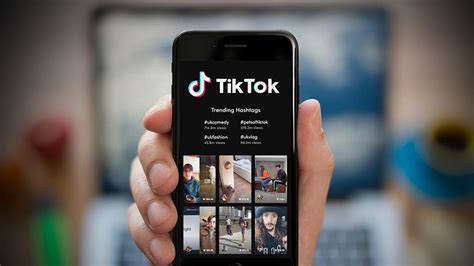 Scroll TikTok di Indonesia: Kesenangan dan Kontroversi