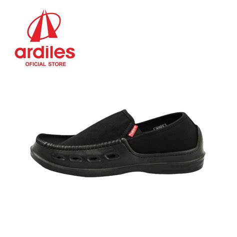 Sepatu Ardiles