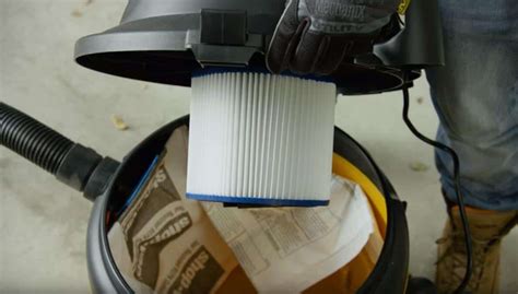 Should you remove filter when using wet vac