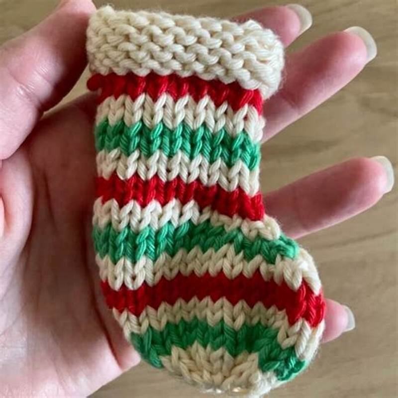 Simple Christmas Stocking Knitting Pattern