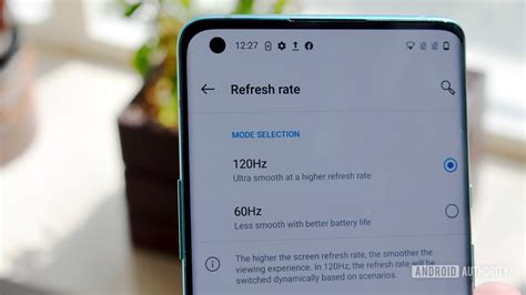 Smartphone display with refresh rate
