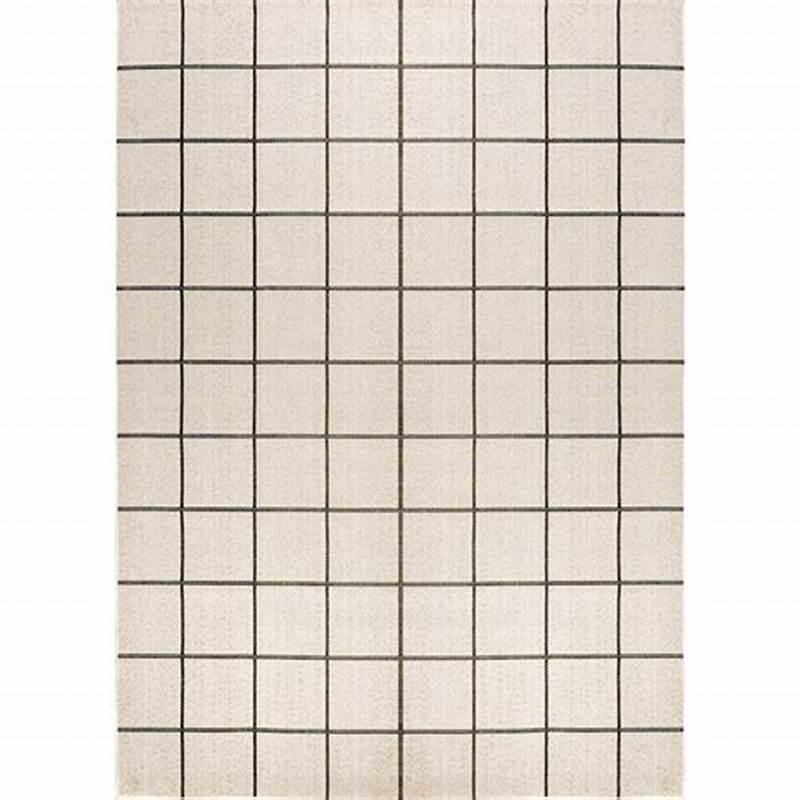 Square Pattern Rug
