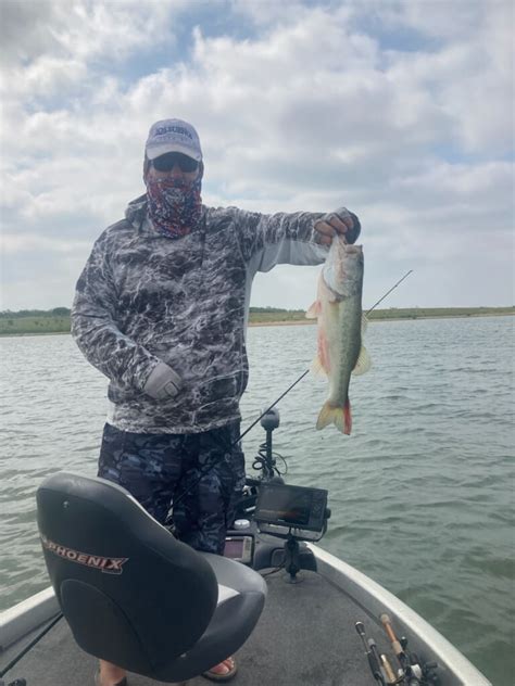 Stay On the Move Falcon Lake Fishing Report