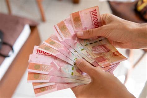 Gak Pusing Lagi! Cara Hitung THR Idul Fitri 2025 Buat yang Baru Kerja