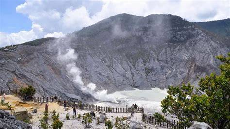 Tangkuban Perahu