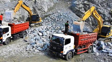 The Best Excavators for Load and Carry Operations