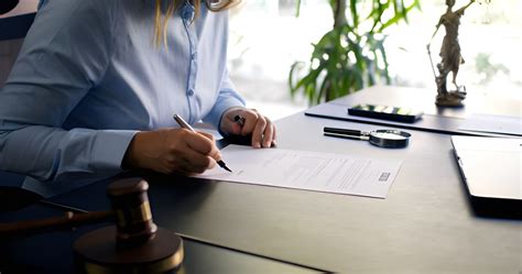 Tips Sukses Magang Hukum