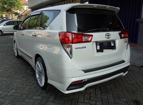 Toyota Innova VRZ