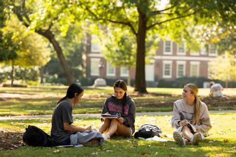 UGA students on campus