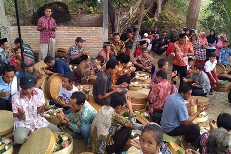 Warga Desa