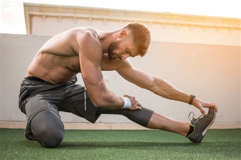 What causes hamstring tightness