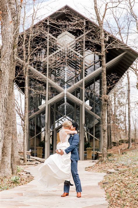 What do you need to get married in Eureka Springs