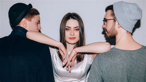 What is a one sided open relationship