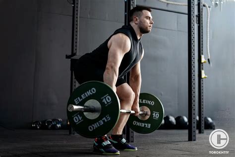What is an eccentric deadlift