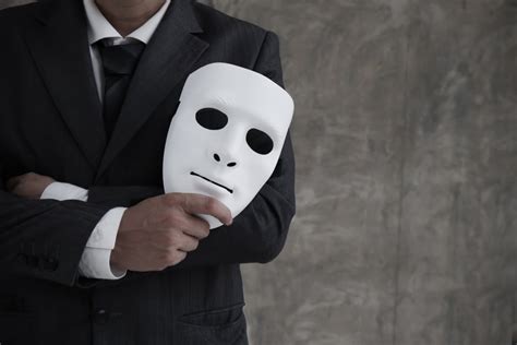 What is deception behavior