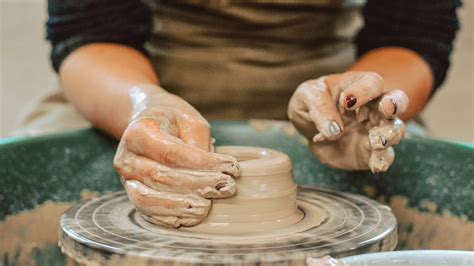 What is pot throwing