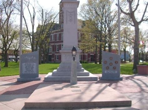 What is there to do in Lyons Kansas