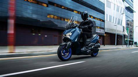 Yamaha XMAX 250