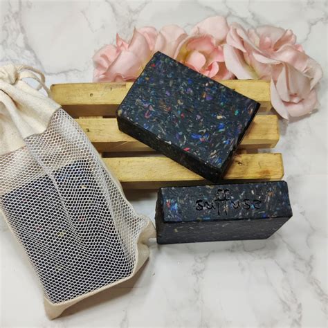 adding activated charcoal to cold process soap