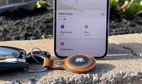 air tag work with iphone xr
