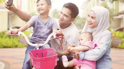 anak diberi pujian
