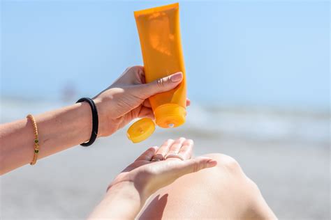Aplikasi Sunscreen