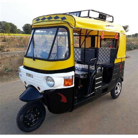 auto rickshaw capacity