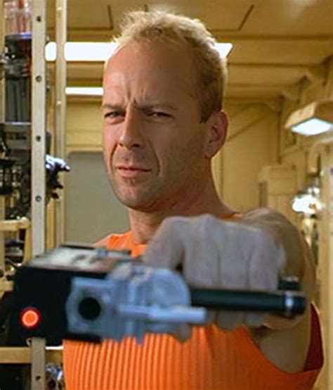 bruce willis character in 5th element