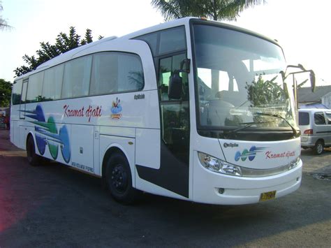 bus Indonesia