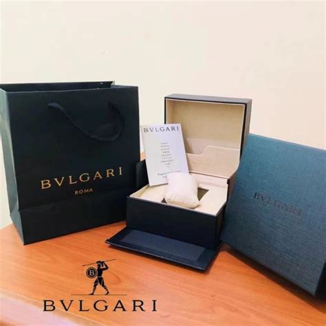 Kotak jam tangan Bvlgari