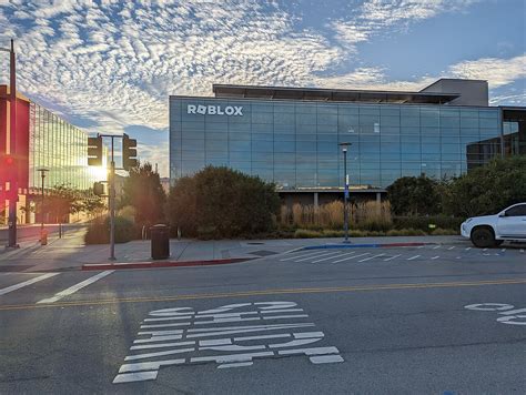 call roblox headquarters