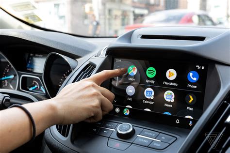 can i use my iphone with android auto