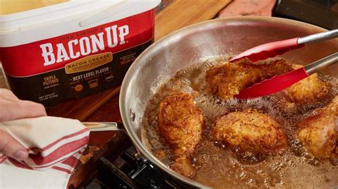 can you cook fried chicken in bacon grease