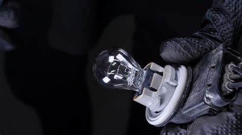 can you replace a tail light bulb