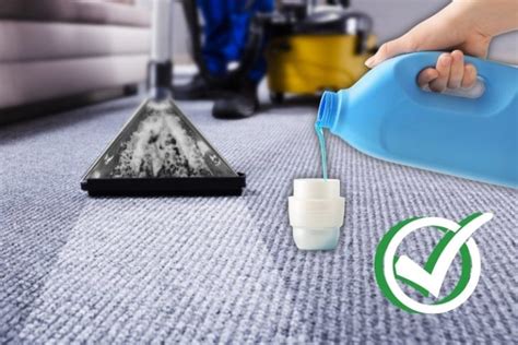 can you use laundry detergent in a carpet cleaner machine