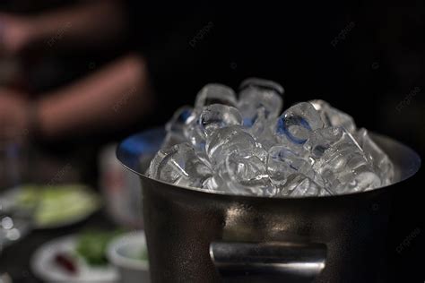 close-up es batu di minuman