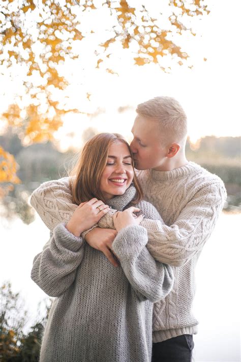 couple hugging